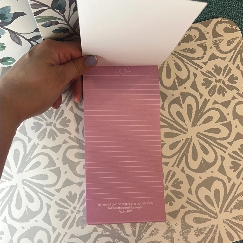 Inspirational Notepad with Colorful Biblical Quotes- NWT Scriptures